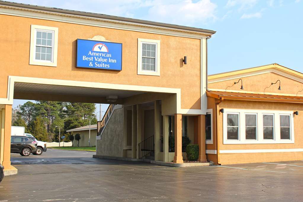 Lake View Inn & Suites Killen 외부 사진